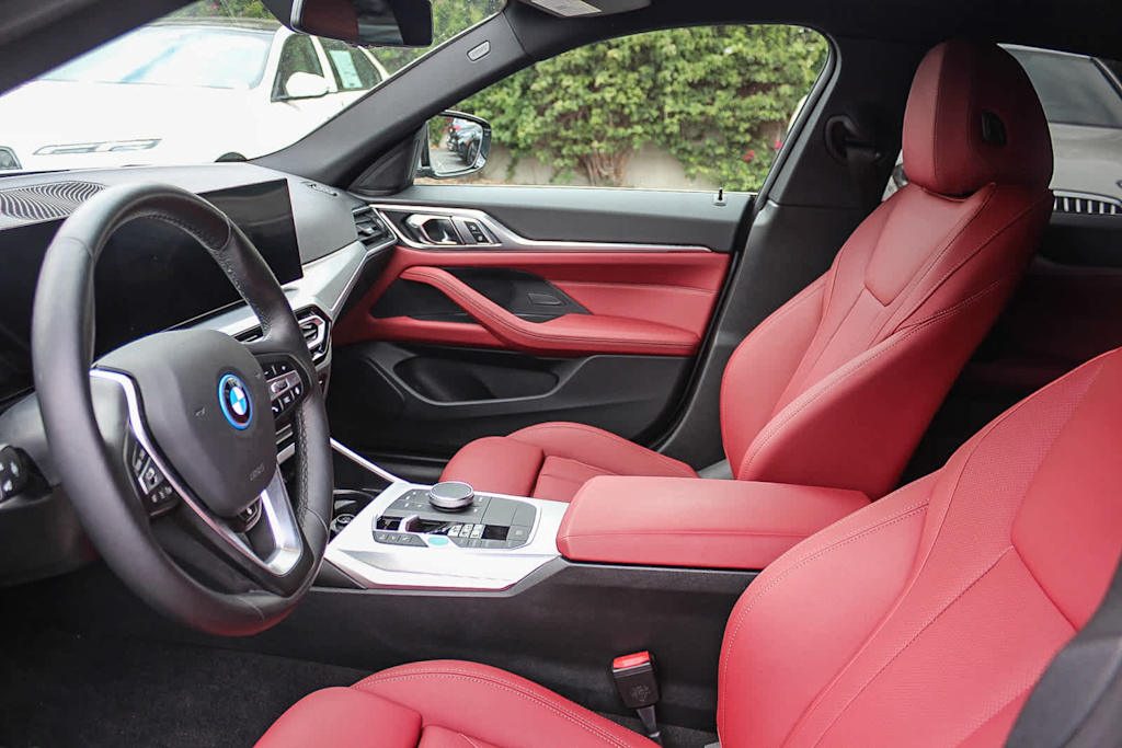 2024 BMW i4 eDrive35 11