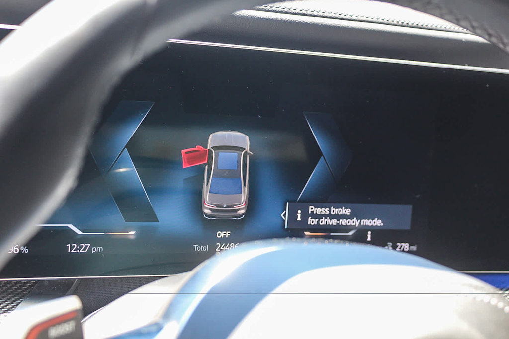 Thumbnail: 2023 BMW i7 - 15