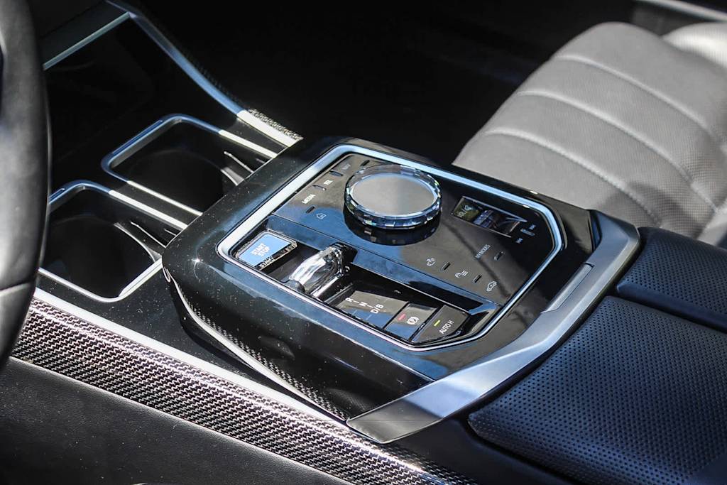 Thumbnail: 2023 BMW i7 - 14