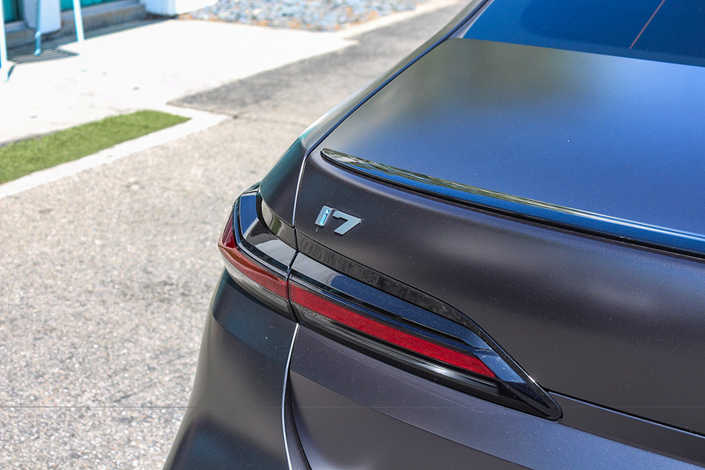 Thumbnail: 2023 BMW i7 - 6