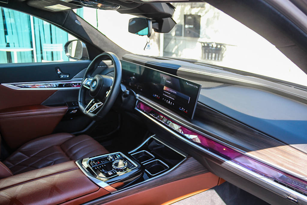 Thumbnail: 2023 BMW i7 - 12