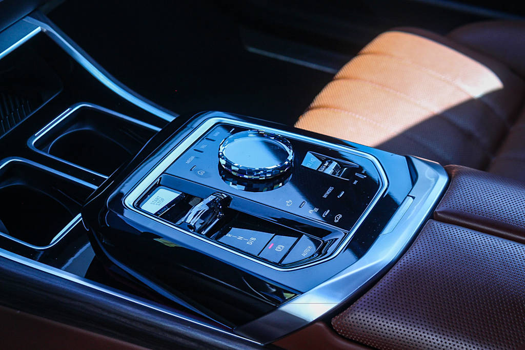 Thumbnail: 2023 BMW i7 - 15