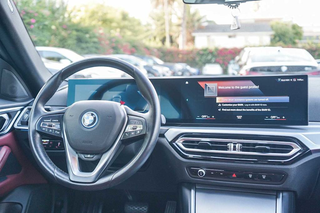 Thumbnail: 2023 BMW i4 - 8
