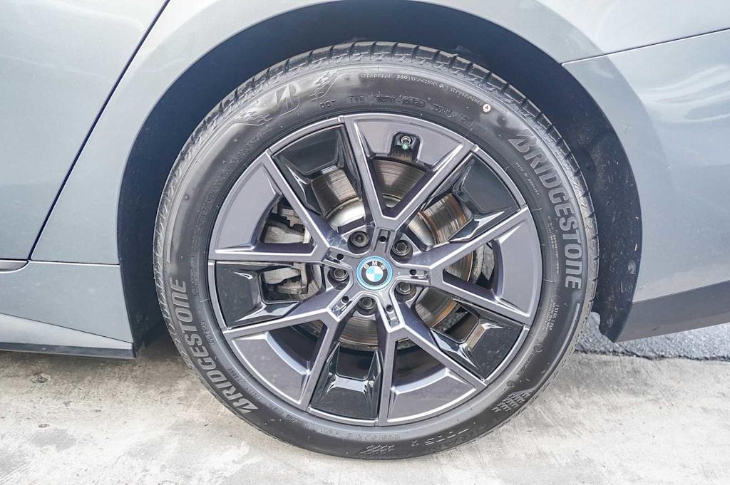 Thumbnail: 2023 BMW i4 - 6