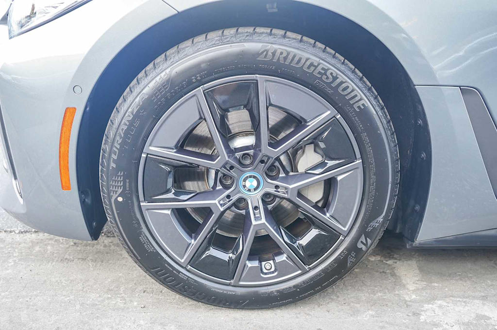 Thumbnail: 2023 BMW i4 - 19