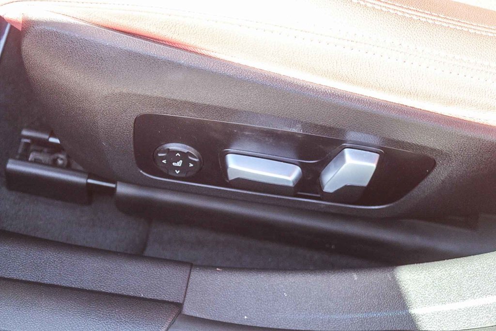 Thumbnail: 2023 BMW i4 - 37