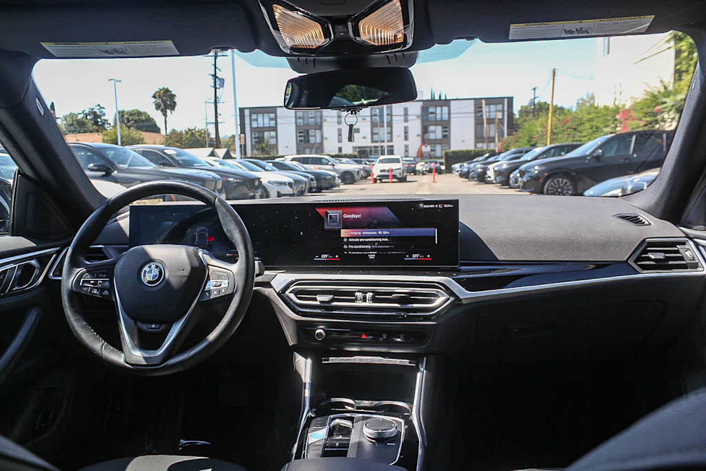 Thumbnail: 2023 BMW i4 - 2
