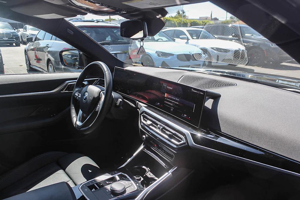 Thumbnail: 2023 BMW i4 - 11