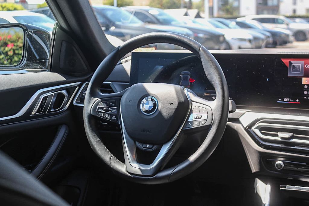 Thumbnail: 2023 BMW i4 - 9