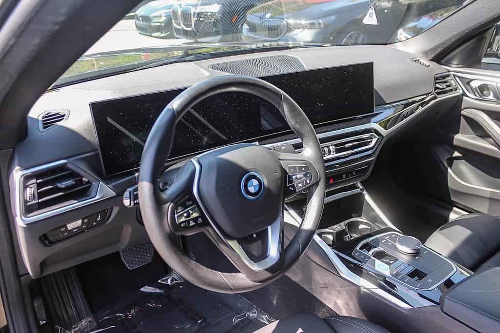 Thumbnail: 2023 BMW i4 - 12