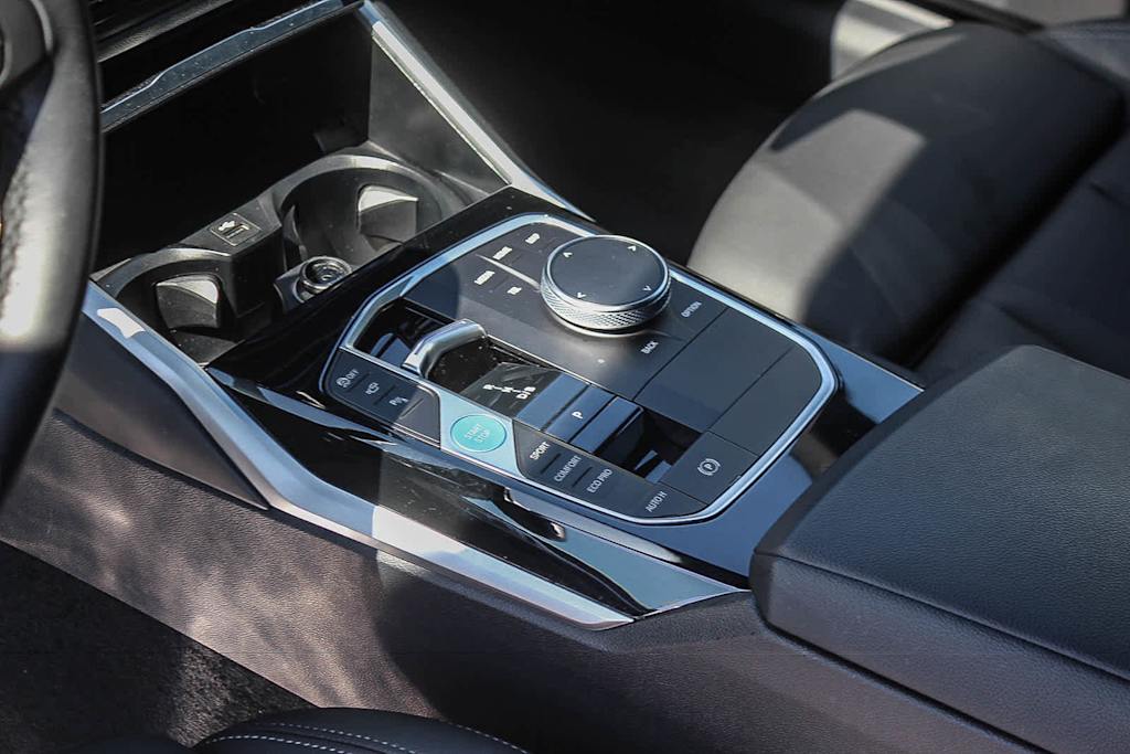 Thumbnail: 2023 BMW i4 - 14