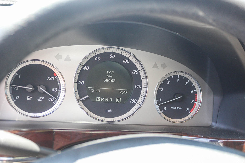 Thumbnail: 2010 Mercedes-Benz GLK - 15