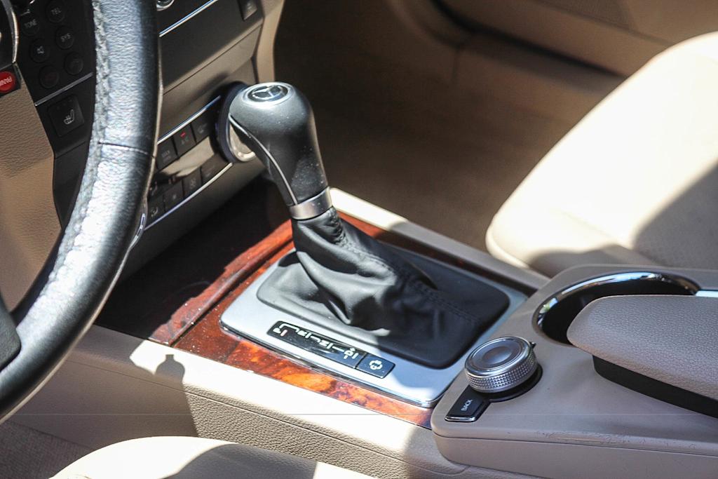 Thumbnail: 2010 Mercedes-Benz GLK - 14