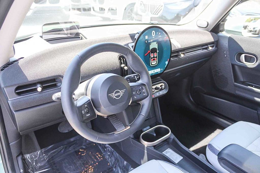 Thumbnail: 2025 MINI Cooper - 12
