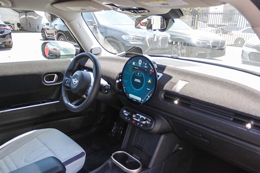 Thumbnail: 2025 MINI Cooper - 11