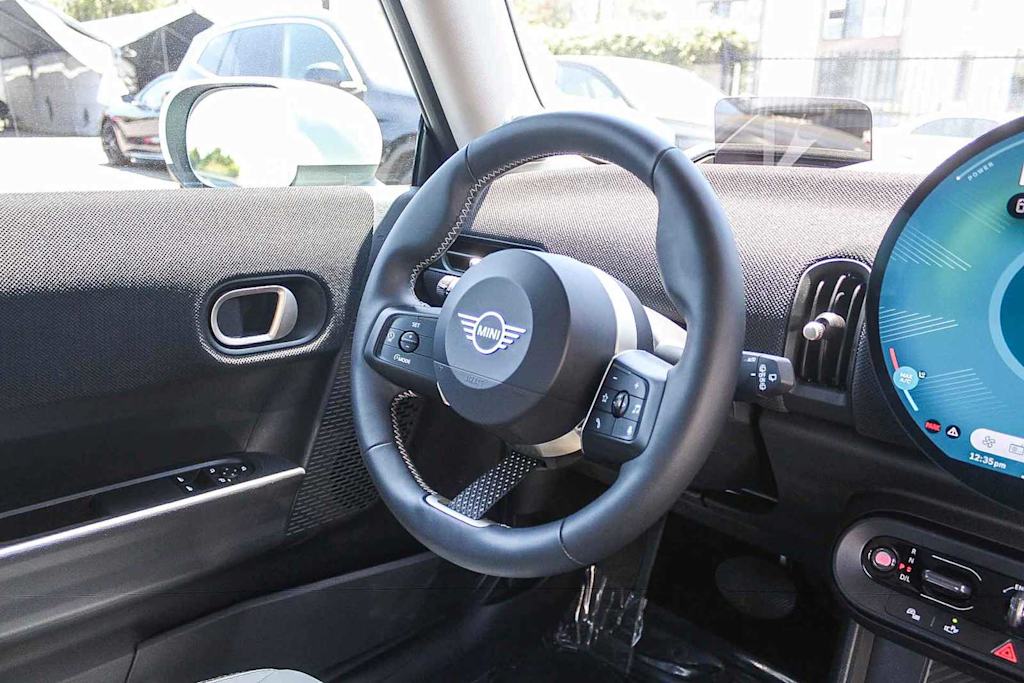 Thumbnail: 2025 MINI Cooper - 9