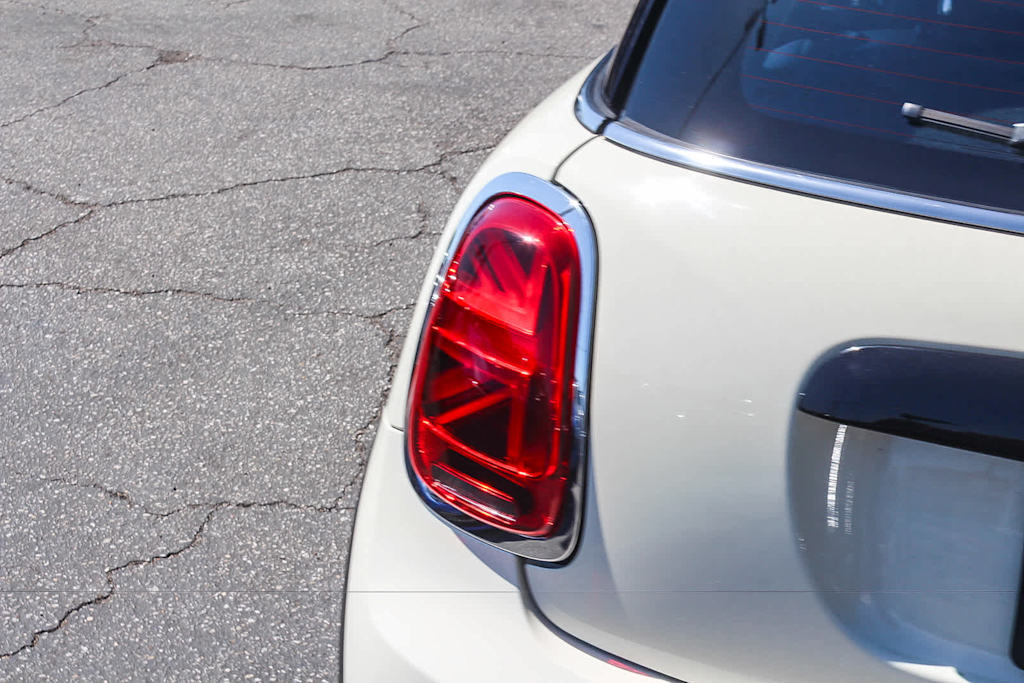 Thumbnail: 2022 MINI Cooper - 20
