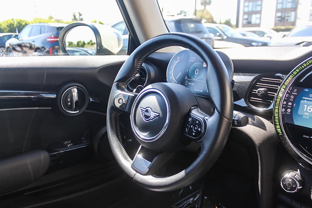 Thumbnail: 2022 MINI Cooper - 9