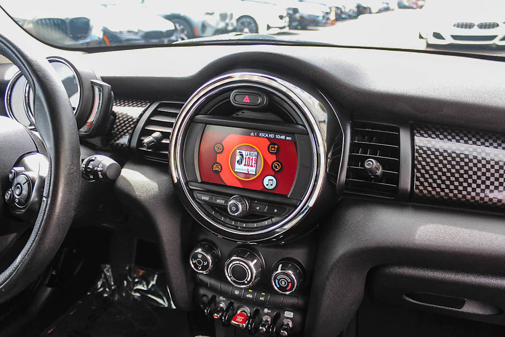 Thumbnail: 2019 MINI Cooper - 2