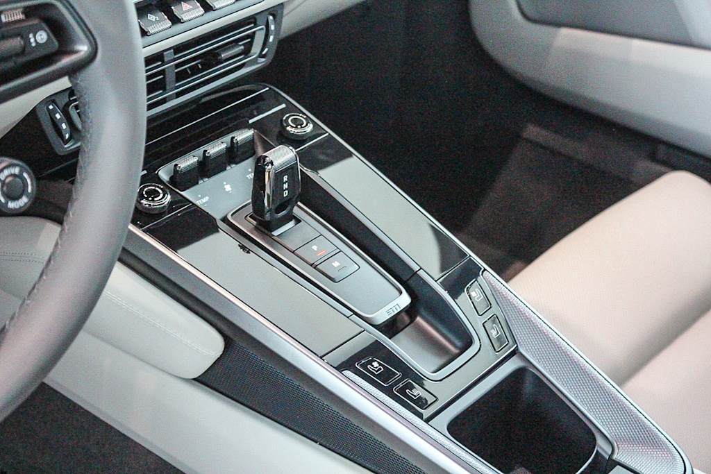 2024 Porsche 911 Carrera 4S 11