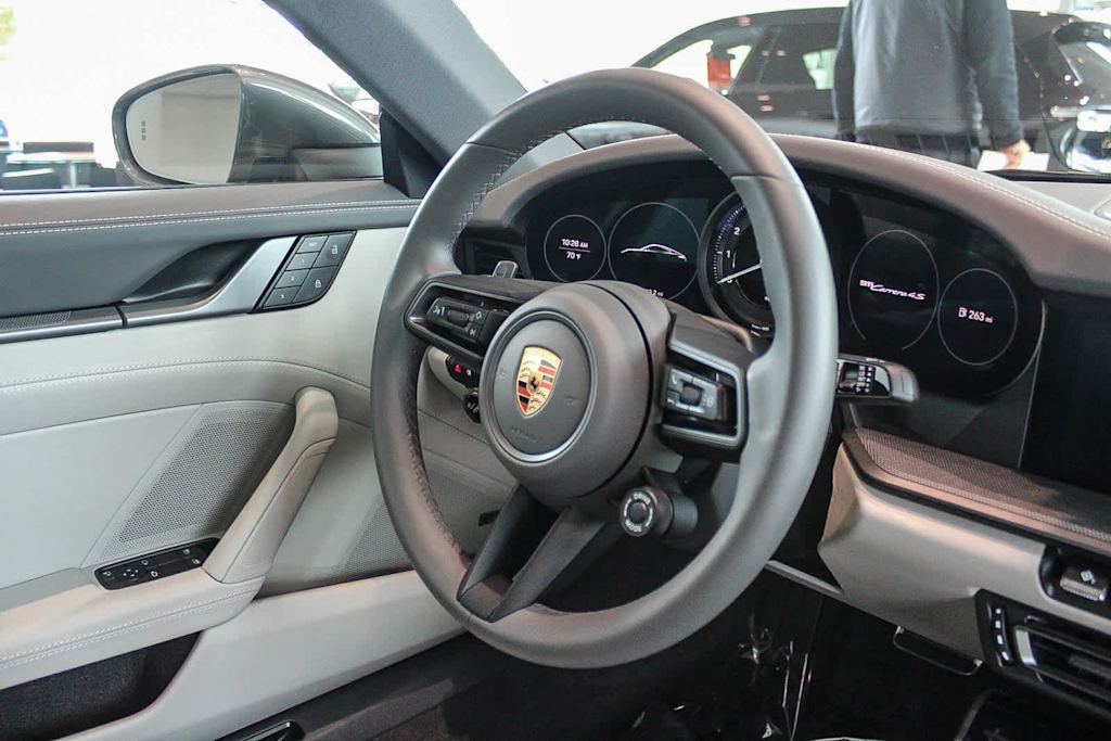 2024 Porsche 911 Carrera 4S 2