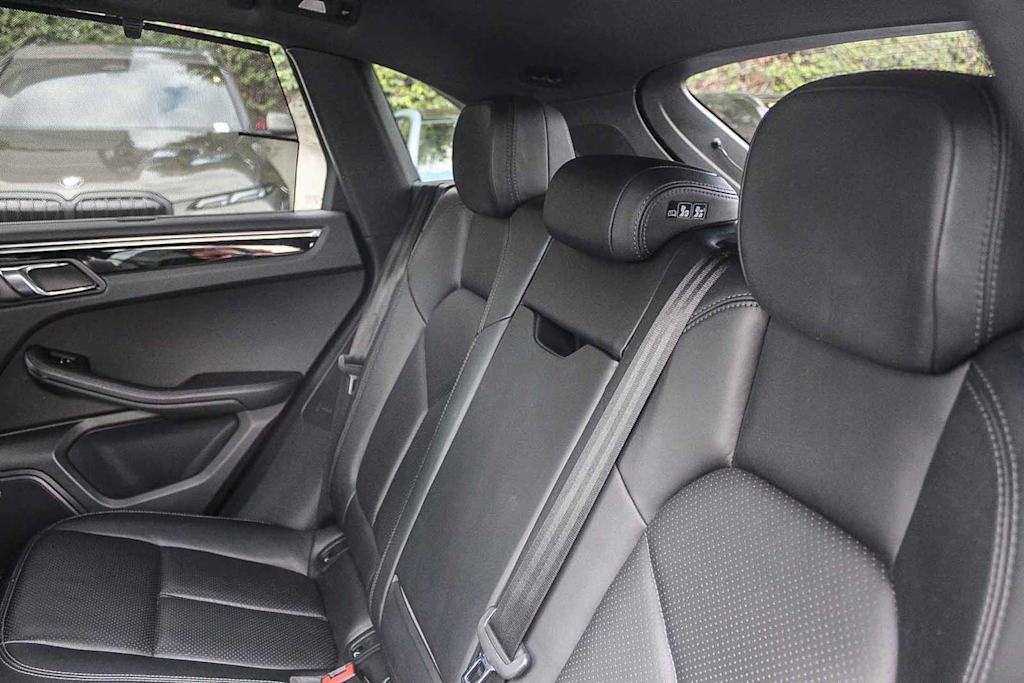 Thumbnail: 2018 Porsche Macan - 11