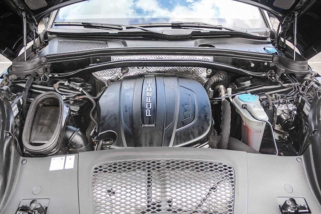 Thumbnail: 2018 Porsche Macan - 8