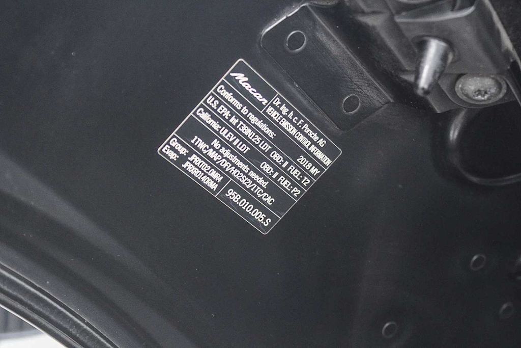 Thumbnail: 2018 Porsche Macan - 19