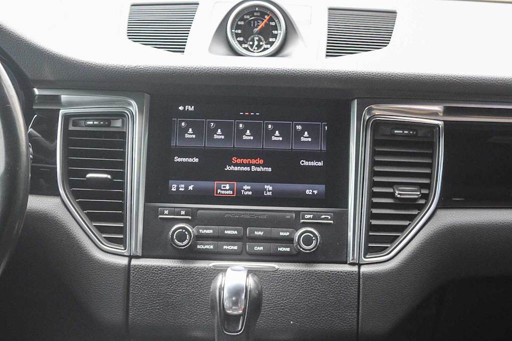 Thumbnail: 2018 Porsche Macan - 14