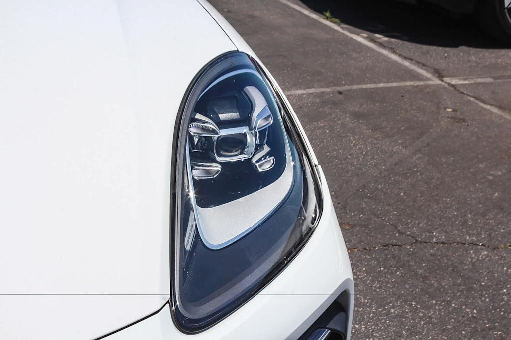 Thumbnail: 2023 Porsche Cayenne - 18