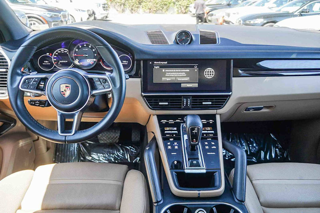 Thumbnail: 2023 Porsche Cayenne - 2