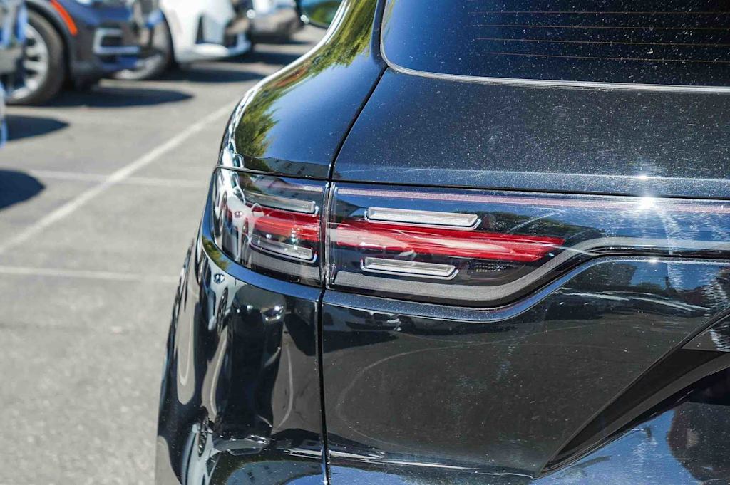 Thumbnail: 2023 Porsche Cayenne - 5