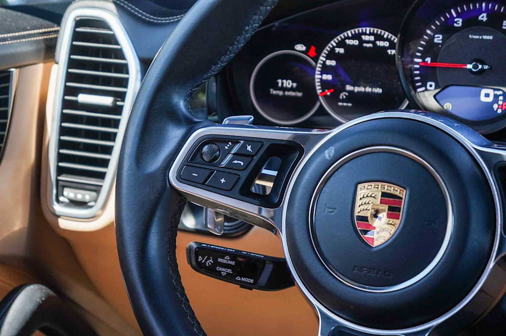 Thumbnail: 2023 Porsche Cayenne - 23