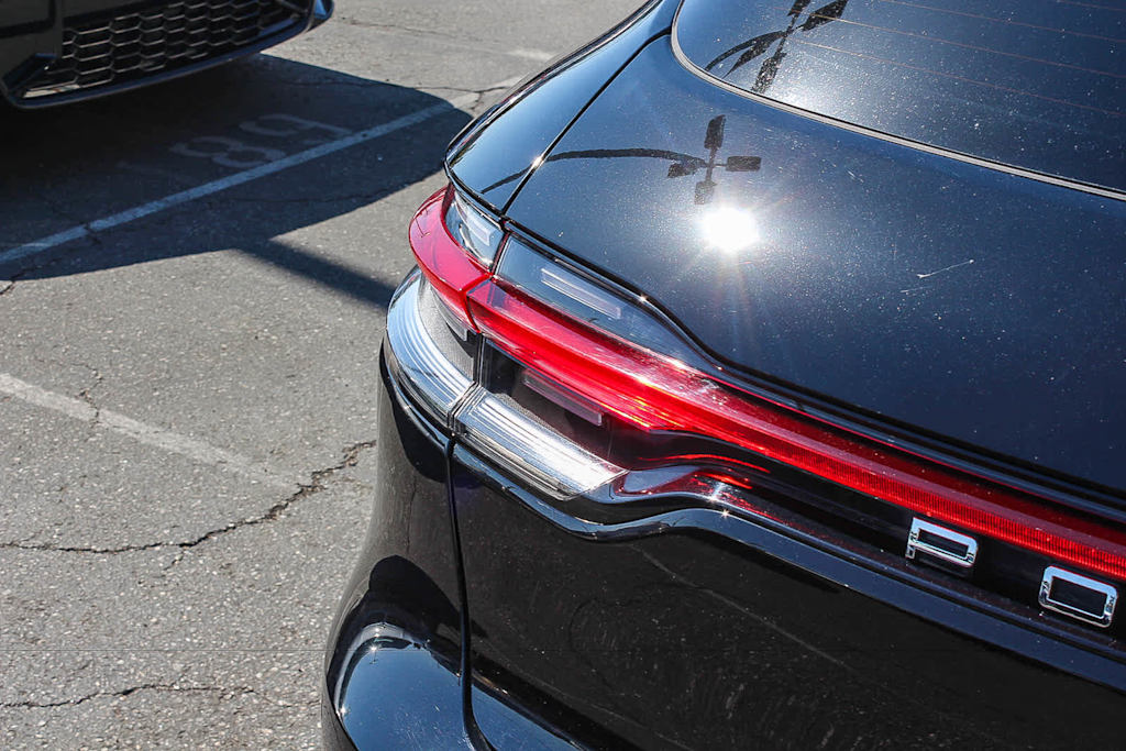 Thumbnail: 2024 Porsche Macan - 18