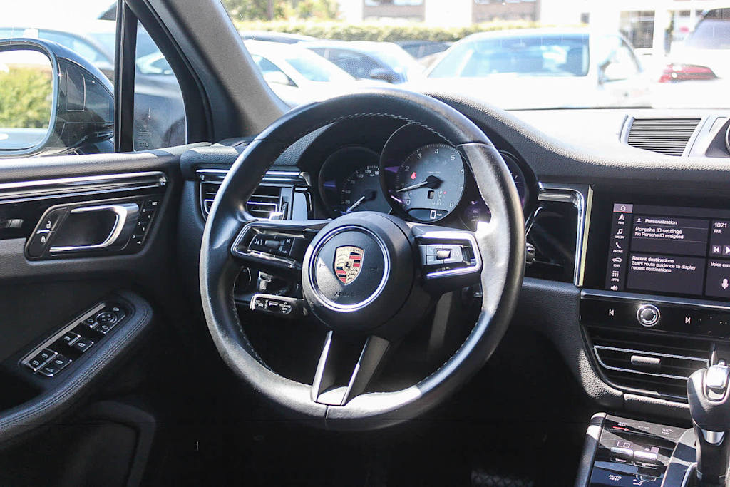 Thumbnail: 2024 Porsche Macan - 8