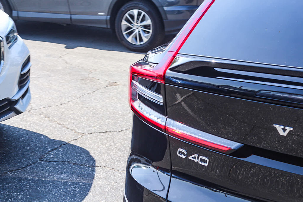 Thumbnail: 2023 Volvo C40 - 5