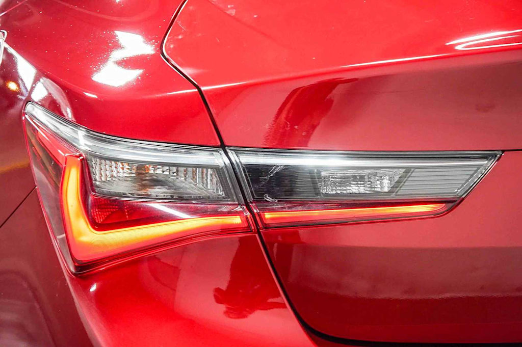 Thumbnail: 2020 Acura ILX - 17