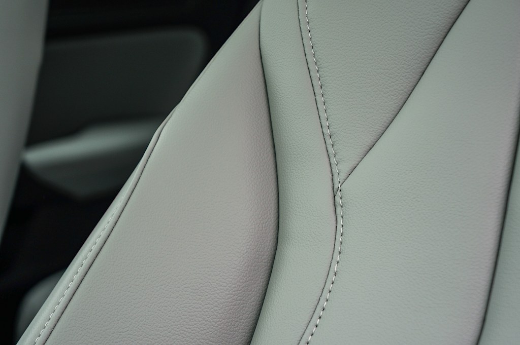 Thumbnail: 2025 Acura Integra - 26