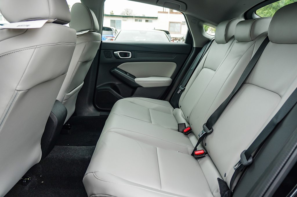 Thumbnail: 2025 Acura Integra - 11