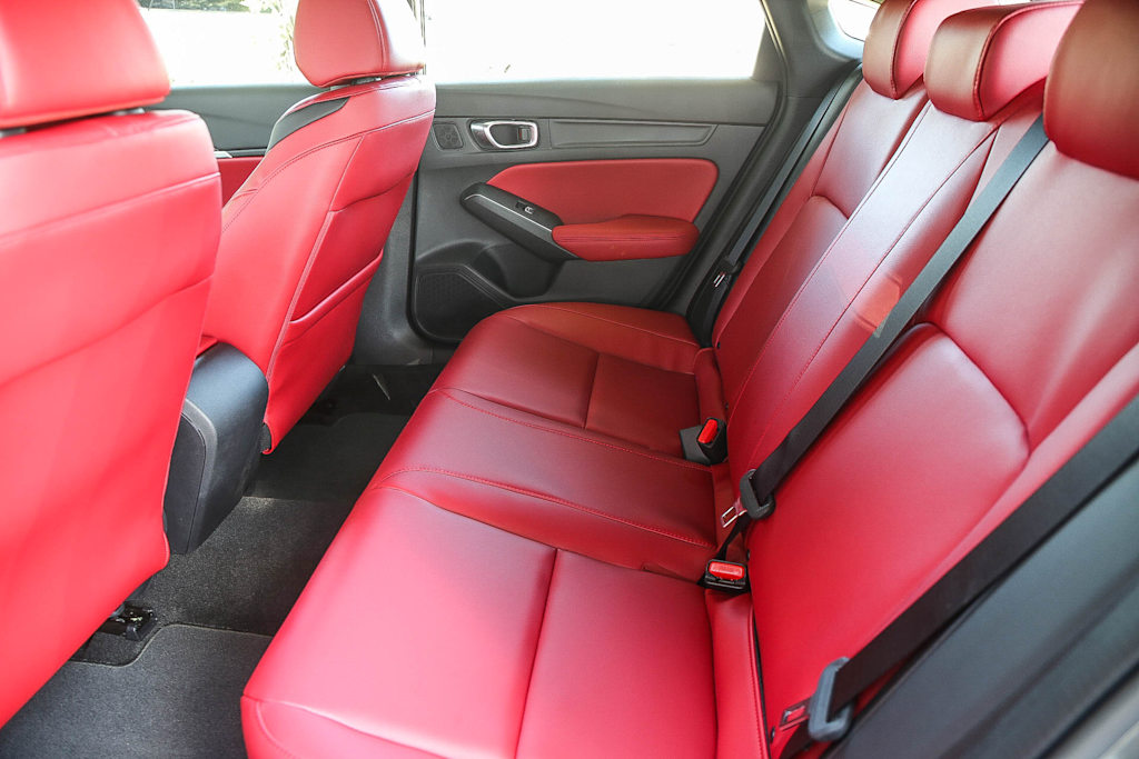 Thumbnail: 2025 Acura Integra - 10