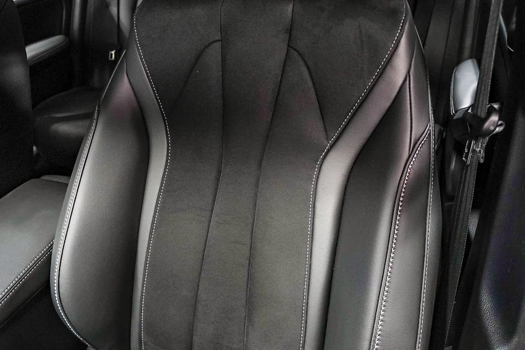 Thumbnail: 2025 Acura Integra - 30