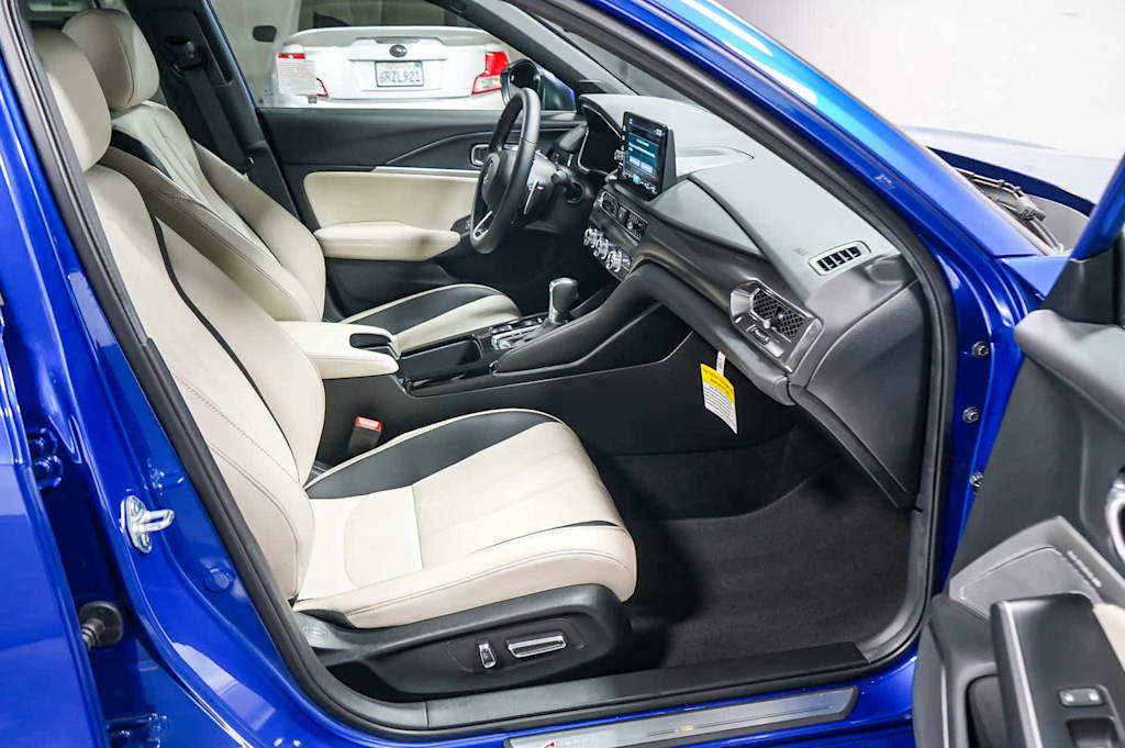 Thumbnail: 2025 Acura Integra - 10