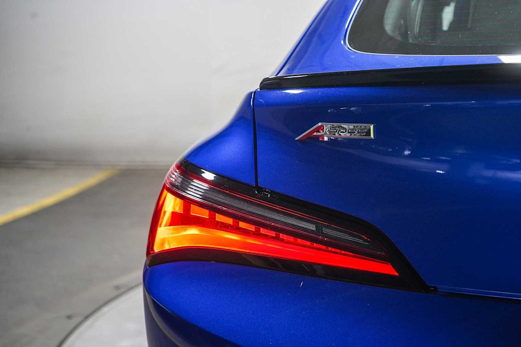 Thumbnail: 2025 Acura Integra - 23