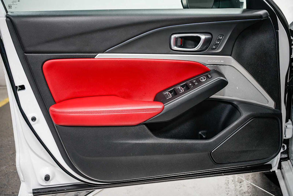 Thumbnail: 2024 Acura Integra - 25