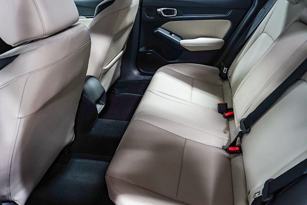 Thumbnail: 2025 Acura Integra - 12