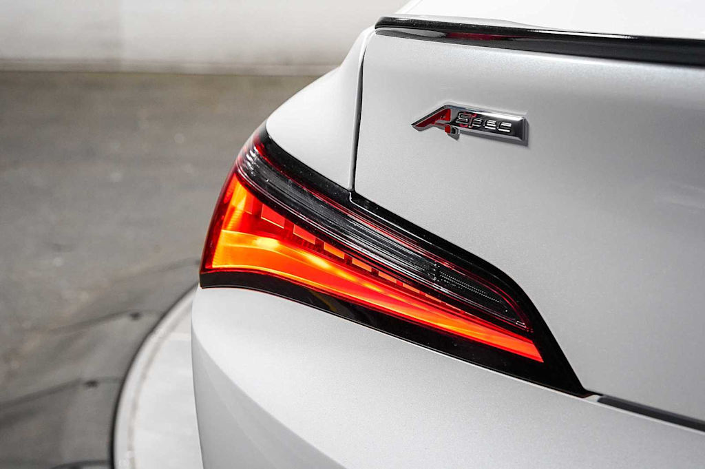 Thumbnail: 2025 Acura Integra - 23