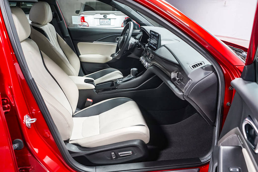 Thumbnail: 2025 Acura Integra - 10