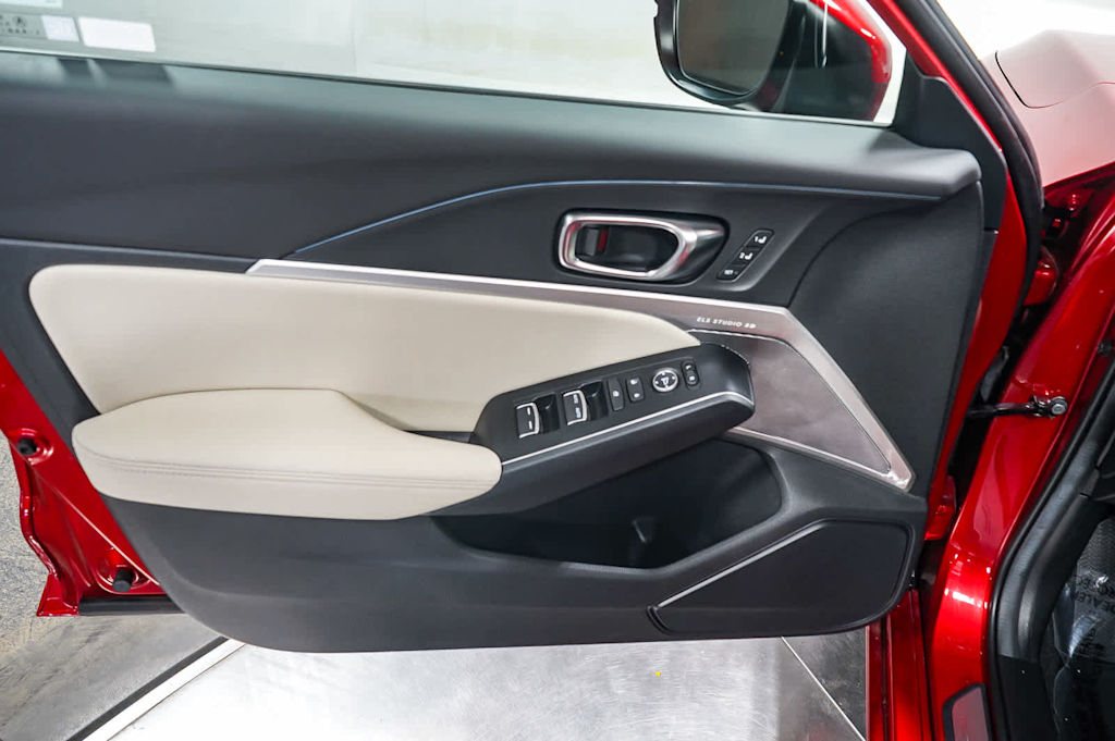 Thumbnail: 2025 Acura Integra - 27