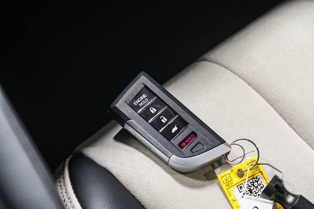 Thumbnail: 2025 Acura Integra - 18