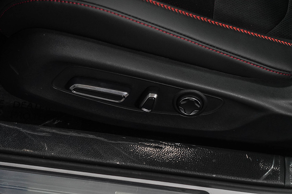 Thumbnail: 2026 Acura Integra - 30